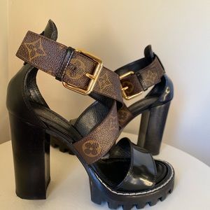 Louis Vuitton Black Star Trail Monogram
Sandals Platforms Size 37 (US 7)